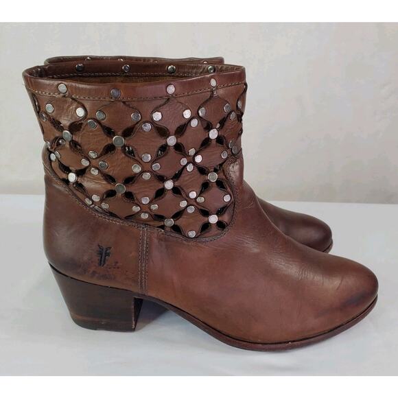 Frye Women Size 10 B Brown Leather Courtney Studded Ankle Boots 71067 Bootie - Picture 4 of 10